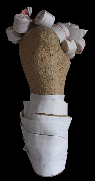Scultura e foto di Ivano Vitali